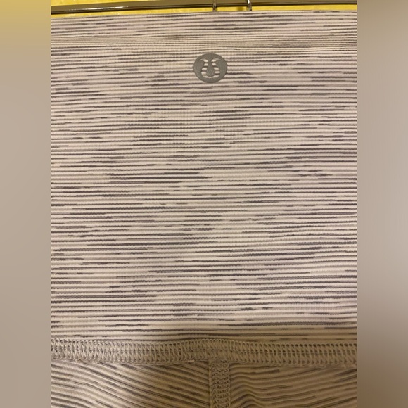 Lululemon leggings - Picture 4 of 5